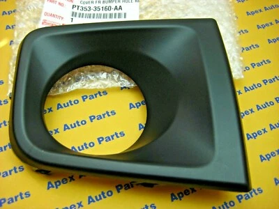 Bisel antiniebla delantero derecho Toyota Tacoma plástico 2016-2022 Tacoma OEM genuino Foto 1 de 4