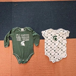 MSU Spartan Set Of 2 Romper One Piece 18m Infant Toddler Michigan State L8a - Picture 1 of 10
