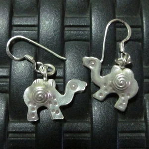 Earrings Hill Tribe Fine Silver Hand Craft Camel Dangle Hooks er001 - Picture 1 of 3
