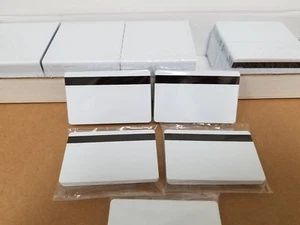 10 tarjetas blancas de PVC HiCo 2 pistas, CR80,30 mil, 2 bandas magnéticas - Delgada Mag - Imagen 1 de 2