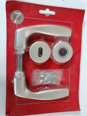 Maniglia Spin x porta in alluminio cromato satinato con rosetta e bocchetta  - Immagine 1 di 3