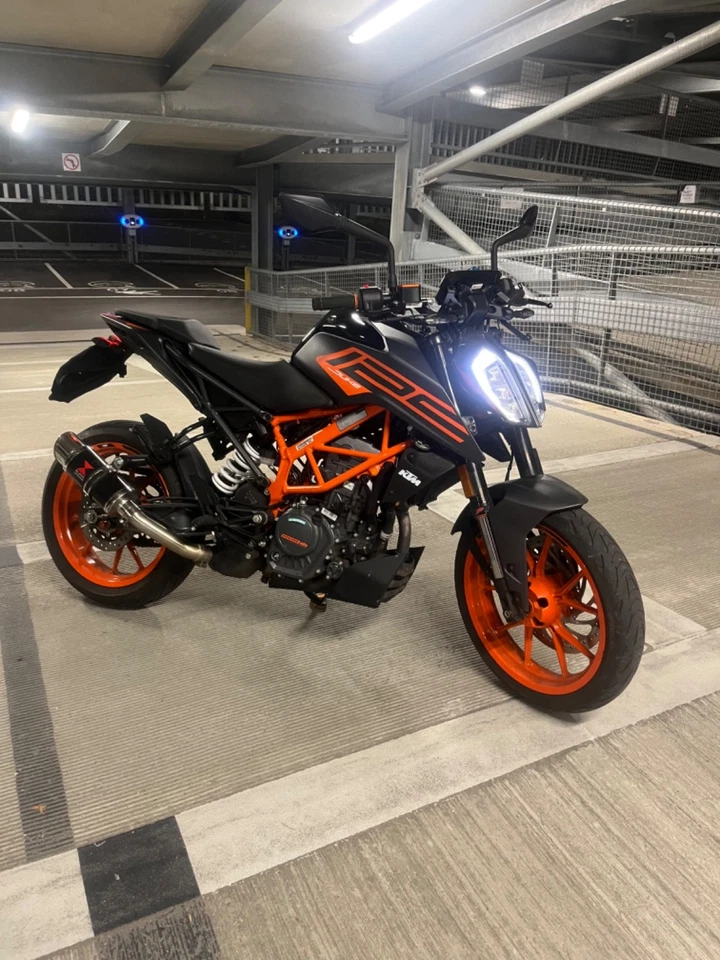 KTM DUKE 125 2024 - Image 1 of 1
