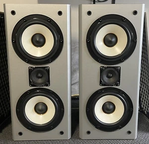 Lepai/Onkyo Powered Bluetooth Speakers  - Picture 1 of 10