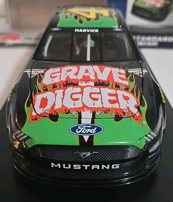 Kevin Harvick 2021 Lionel Racing #4 Grave Digger Ford Mustang 1/24 - Image 1 of 4