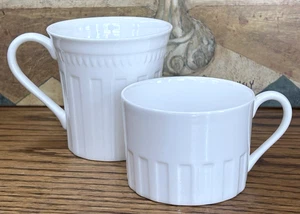 COLOSSEO 2 pezzi set 1 tazza piatta e 1 tazza Wedgwood Whiteware Inghilterra Bone China - Foto 1 di 13