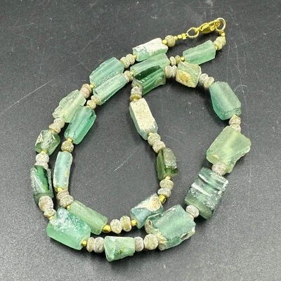 Beau collier ancien romain en verre sacré avec perles plaquées or - Photo 1/4