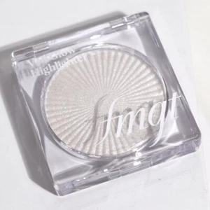 THE FACE SHOP fmgt Veil Bale Glow Blusher 5g #08 Glow Veil Face Blusher Kbeauty - Picture 1 of 11