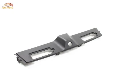 Jeep Compass 2022-24 puerta levadiza matrícula luz lámpara panel cámara bisel OEM Foto 1 de 4