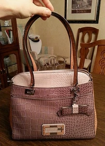 GUESS Dorsay satchel, color taupe multi - Picture 1 of 5