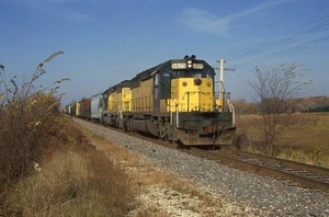 SF Original Dia CNW North Western SD40-2 #6829+6845 mit Zug 1987 - Bild 1 von 1