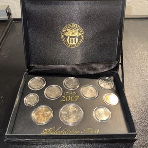 2007 Philadelphia Mint 10 coin Set in box-World Reserve Monetary Exchange - Picture 1 of 3