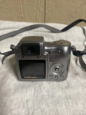 Kodak EasyShare Z740 Silver Digital Camera 10X Zoom, Untested As-Is - Image 1 of 4