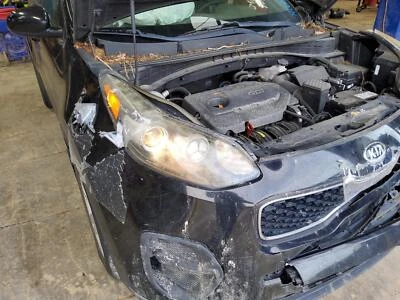Used Right Headlight Assembly fits: 2017 Kia Sportage FWD halogen LED daytime ru - Image 1 of 4