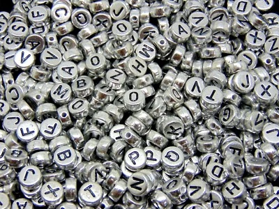 500 Pcs - 7mm Silver Acrylic Coloured Alphabet Round Letter Beads Jewellery F336 - Image 1 of 4