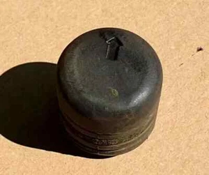 Mitsubishi Lancer IV colt 89-92 tope de goma para capó delantero - Imagen 1 de 2
