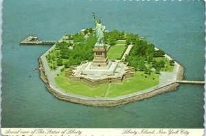 Aerial View of the Statue of Liberty, Liberty Island, New York Postcard - Picture 1 of 2