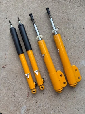 FORD MUSTANG COBRA R 1993 93 MODELO SVT PUNTALES Y AMORTIGUADORES KONI DA DELANTEROS Y TRASEROS Foto 1 de 4