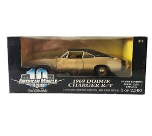 ERTL American Muscle 1969 DODGE CHARGER RT 1:18 GOLD Limited Edition 1 Of 2500