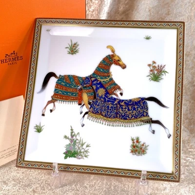 Hermes Paris Cheval d'Orient Square Plate Tray Porcelain Tableware 19cm with Box - Image 1 of 4