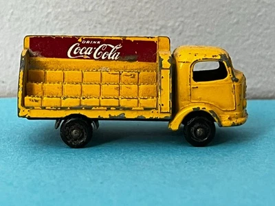 Vintage Matchbox Carrier Bantam 2 Ton Coca-Cola No. 37 delivery truck - Image 1 of 4