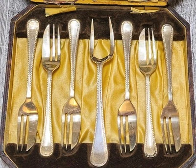 Silverplate Cake Fork Set, 19th Century. - Image 1 of 4