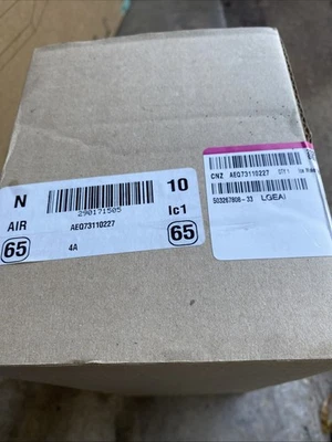 New LG Refrigerator Ice Maker Assembly AEQ73110227 - Image 1 of 3