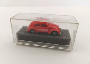 REVELL PRALINE FEUERWEHR MINIATURMODELL 82703 - 1/87 H0 - VW BREZELKÄFER - Bild 1 von 5