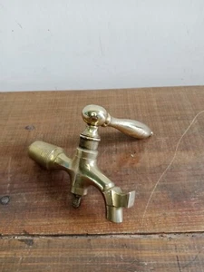 VINTAGE BRASS SMALL TAP OLD ORIGINAL PLUMBING HOUSE FARM GARDEN BARREL - Picture 1 of 12