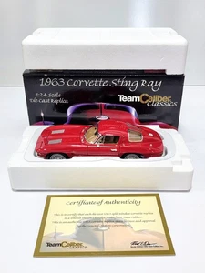 1963 CHEVROLET CORVETTE STINGRAY Team Caliber Classics Die Cast 1:24 Scale NEW - Picture 1 of 21
