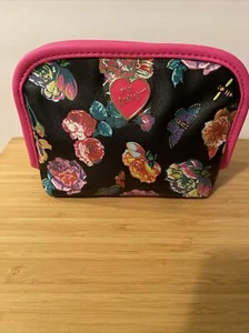Betsy Johnson Rosa Flor Mariposa Nailon Maquillaje Bolsa de Viaje Cremallera - Imagen 1 de 3