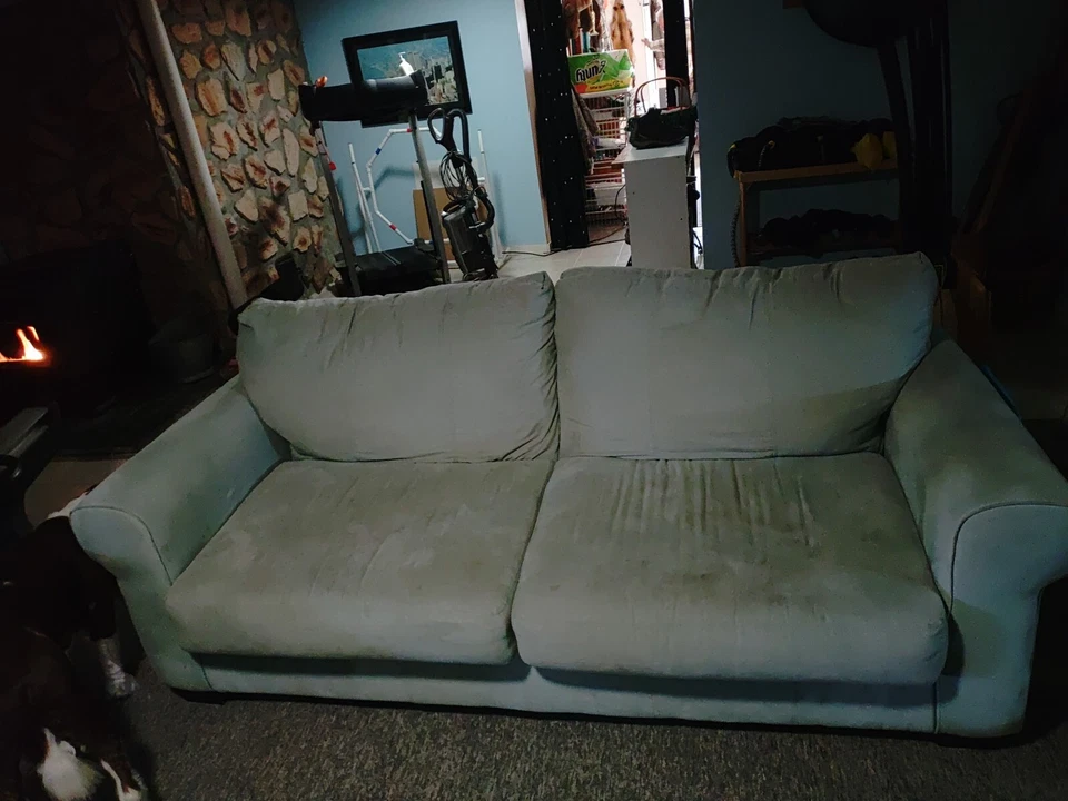 Couch - Image 1 of 1