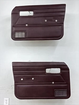 84-96 Jeep Cherokee XJ Front Driver & Passenger Manual Door Panels OEM Maroon - Image 1 of 4