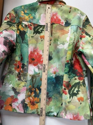C1 NUEVO CON ETIQUETAS 3 Hermanas Chaqueta Abotonada Manga Larga Multicolor Floral Talla M Foto 1 de 4