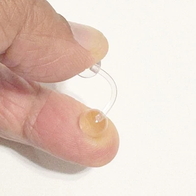 Bolas grandes de 8 mm de 14 g de 5/8" de longitud flexible transparente sin peso PA. Foto 1 de 4