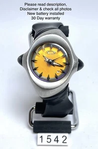 Oakley Crush Men’s Quartz Watch With Yellow Dial New Battery & Warranty - Picture 1 of 12