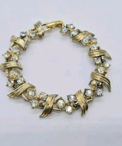 Tennis Bracelet White Crystal rhinestone Gold tone 7 in Textured Vintage - Picture 1 of 7