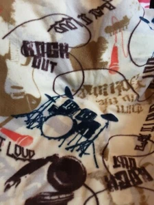 Handmade Rock And Roll Tied Fleece Blanket 70 L X 60 W Multicolor - Picture 1 of 4