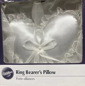 Wilton brand white satin heart ring bearer pillow, lace & ribbons Satin **NEW** - Picture 1 of 1