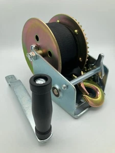 Cabrestante manual de manivela de alta resistencia Torin 1600 lb de capacidad, correa de nailon de 32,8 pies - Imagen 1 de 9