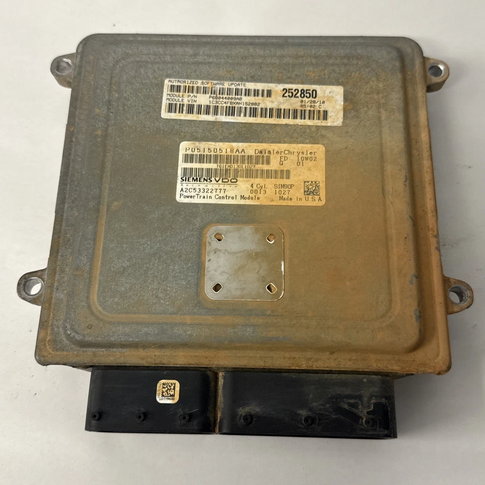 Módulo de control del motor Dodge Avenger Chrysler Sebring 2.4 ECU P05150518AA Foto 1 de 2