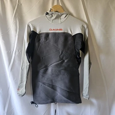 NUEVO CON ETIQUETAS Dakine Para hombres Calce Con Capucha L/S Carbono 10002314 Traje de Baño Top ENVÍO GRATUITO Foto 1 de 4