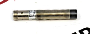 Sensor de proximidad inductivo Allen-Bradley 872C-D4NP12-D4 12 mm 4 mm PNP sin blindaje - Imagen 1 de 3