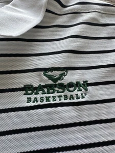 NCAA Nike Dri Fit~BABSON BASKETBALL~Black White Short Sleeve Golf Polo Shirt XL - Picture 1 of 4