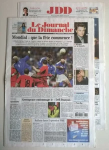 LE JOURNAL DU DIMANCHE N°2890 du 19/05/2002 - Football : Mondial au Japon J-11 - Foto 1 di 12