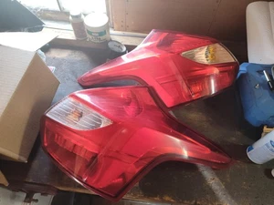 12 13 14 Conjunto de luces traseras izquierda y derecha FORD FOCUS AMBOS - Imagen 1 de 8