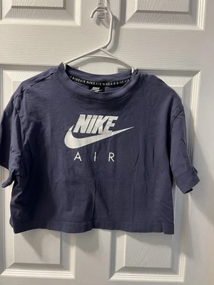 Camiseta corta Nike Air talla pequeña gris púrpura usada en excelente estado Foto 1 de 4