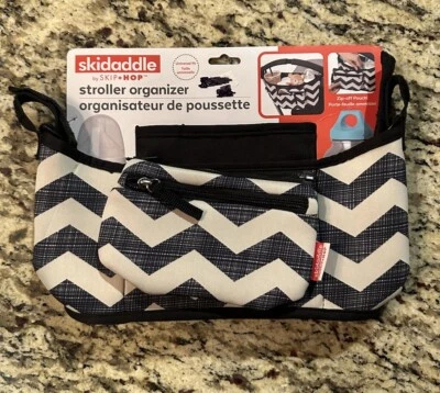Organizador Cochecito Skidaddle Negro Rayas Patrón Chevron Cremallera Bolsa Ajustable Foto 1 de 3