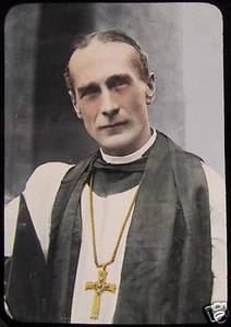 Glass Magic Lantern Slide UNIDENTIFIED PRIEST OR BISHOP C1900 PHOTO - Picture 1 of 2