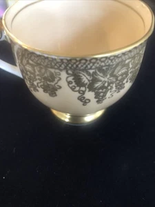 Queen Ann Fine Bone China Peach & Gold Tea Cup #4361 circa 1950s Replacement - Picture 1 of 8