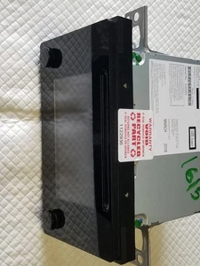 16 17 18 Toyota Prius Receiver AM FM CD Player Face ID 510028 OEM - Picture 1 of 12